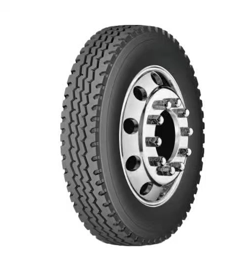 Pneu léger 7.00R16,-10.00R20 Van Mt en gros usine de pneus en gros Chine vente chaude nouveaux pneus de voiture PCR pneus de camion radiaux TBR